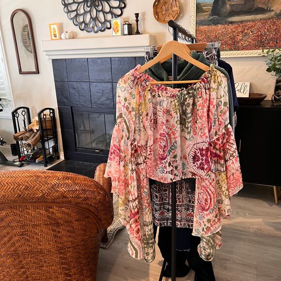 Live 4 Truth Blouse Womens SZ Small Bohemian Colorful Floral Long Flowy Sleeves - Picture 14 of 14